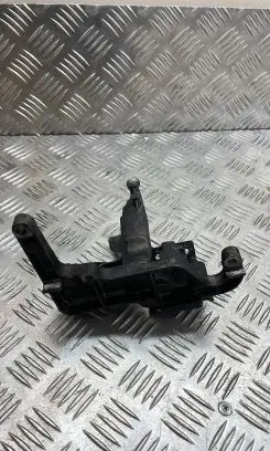 Volvo S60 Engine mounting bracket AV6Q9B470BB
