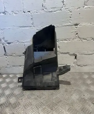 BMW 5 GT F07 Intercooler air channel guide 7200774
