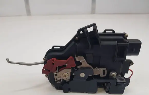 Audi A4 S4 B7 8E 8H Front door lock 8E2837015C 8E2837015