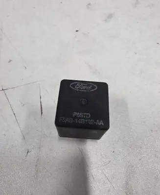 Ford Mondeo Mk III Other relay F0AB14B192AA