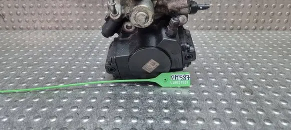 Mercedes-Benz B W246 W242 Fuel injection high pressure pump S18031587 A6510701801