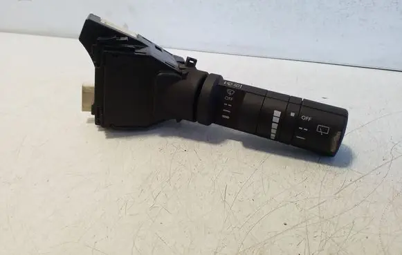 Nissan Pathfinder R51 Wiper control stalk 25260EA000