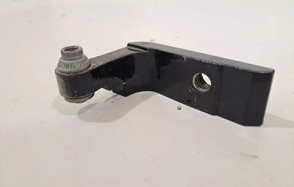 BMW X6 G06 Rear door upper hinge 7333094