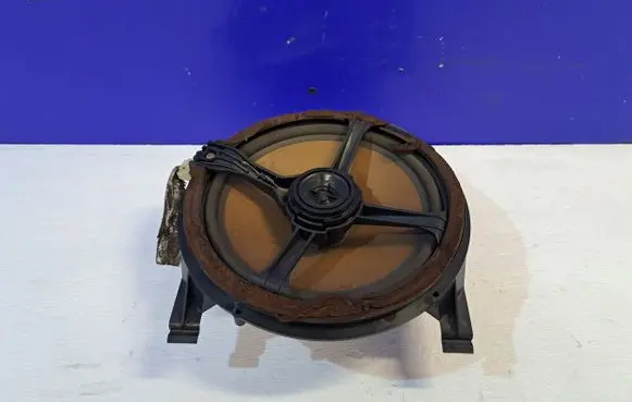 Volvo S60 Panel speaker 8633574