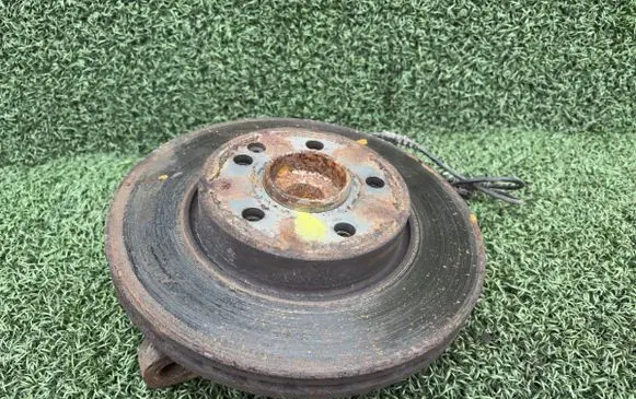 Mercedes-Benz Vito Viano W639 Front wheel hub spindle knuckle 6393320324 6394210012