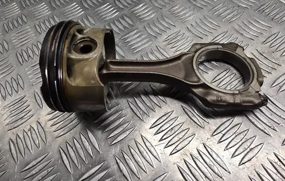 BMW 5 F10 F11 Piston with connecting rod 11257613626 7843237