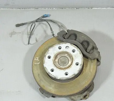 Volkswagen Crafter Front wheel hub spindle knuckle