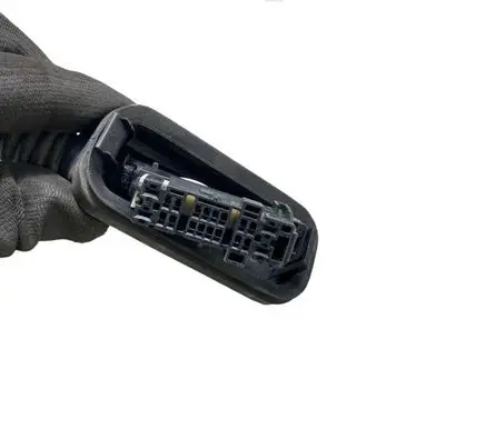 Chevrolet Equinox Rear door wiring loom 84758004