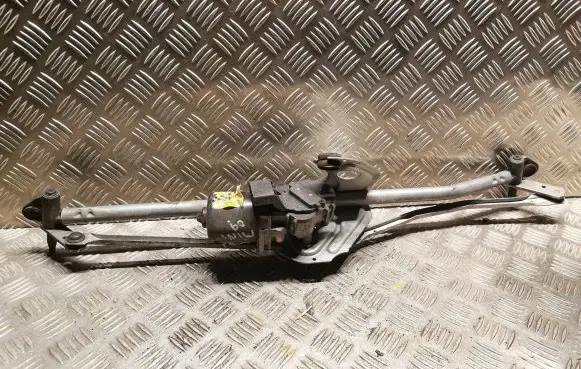 Mini One - Cooper Coupe R56 Front wiper linkage and motor 8377427