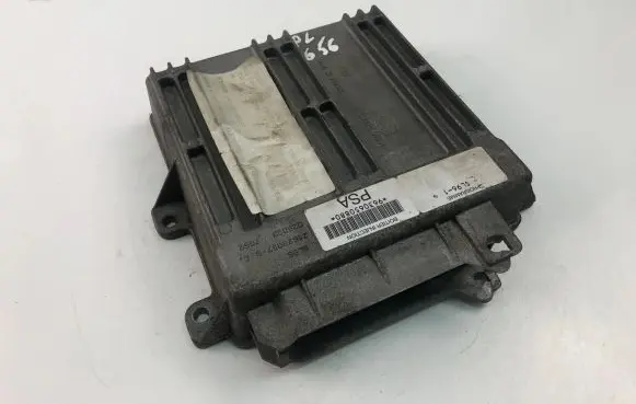 Peugeot 406 Engine control unit/module 9630650880
