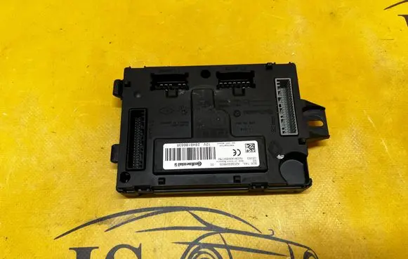 Renault Clio IV Other control units/modules 284B18663R