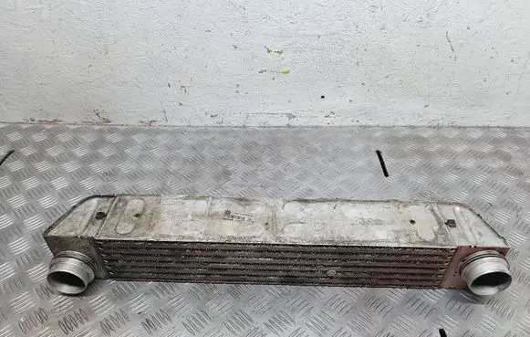 BMW 5 E60 E61 Intercooler radiator 7787446 C9627