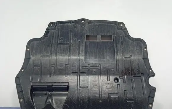 Volkswagen PASSAT CC Front underbody cover/under tray 3C0825237H