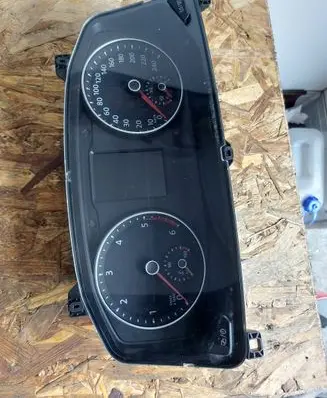 Volkswagen Transporter - Caravelle T6 Speedometer (instrument cluster) 7E0920870S