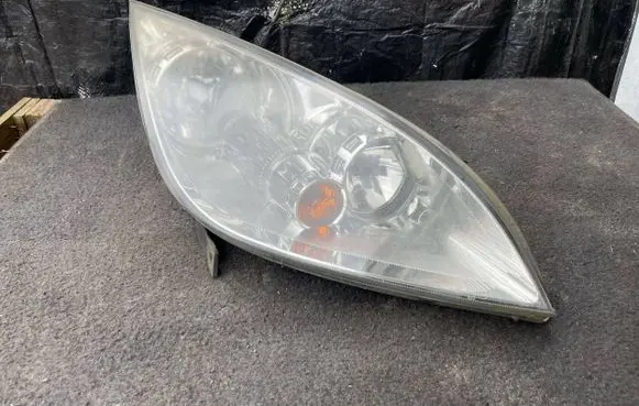 Mitsubishi Colt Headlight/headlamp MR957354 0301208202