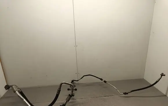 Audi Q5 SQ5 Air conditioning (A/C) pipe/hose 8R2260712A