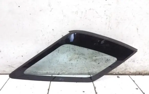 KIA Sorento Rear side window AS2