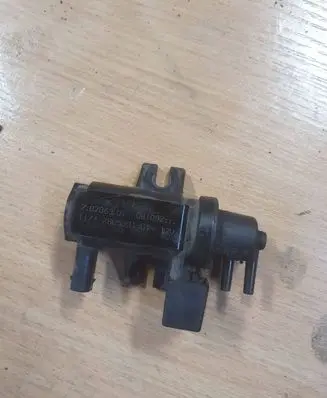 BMW 5 E60 E61 Turbo solenoid valve 7805391 70206301 08T092