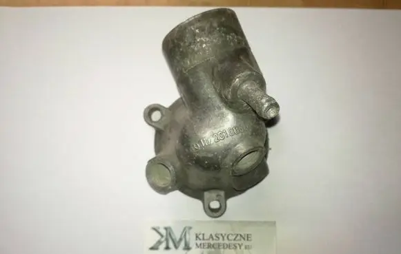 Thermostat/thermostat housing