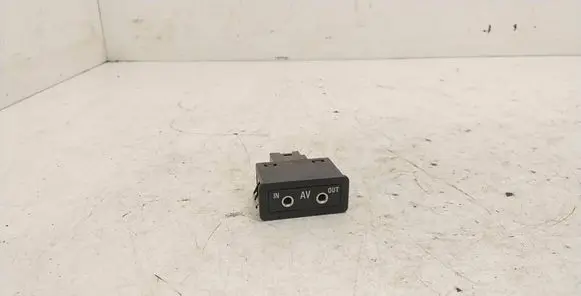 BMW 7 E38 AUX in-socket connector 8368346