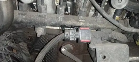 Opel Zafira B Fuel main line pipe 0445214056