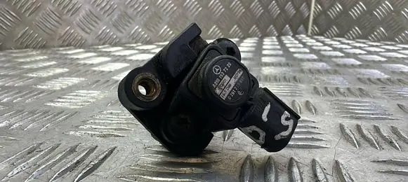 Mercedes-Benz E W212 Air pressure sensor A0101537228 0261230440