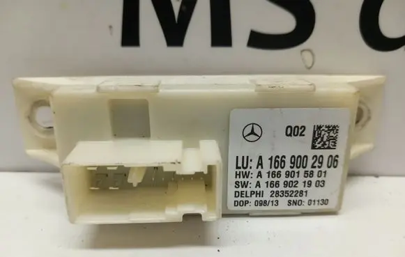Mercedes-Benz C W204 Light module LCM A1669002906 1669002906 A1669015801