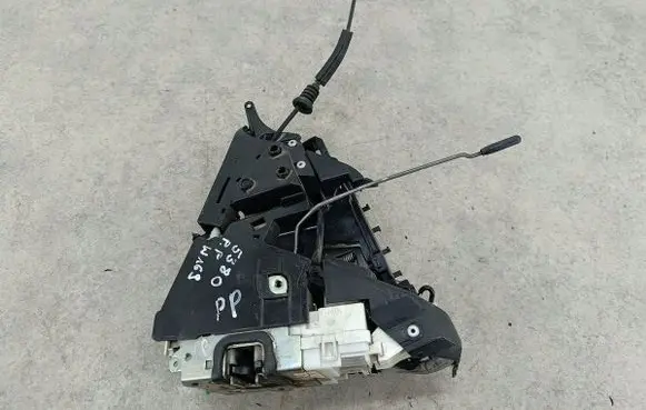 Mercedes-Benz A W169 Front door lock 1697202635