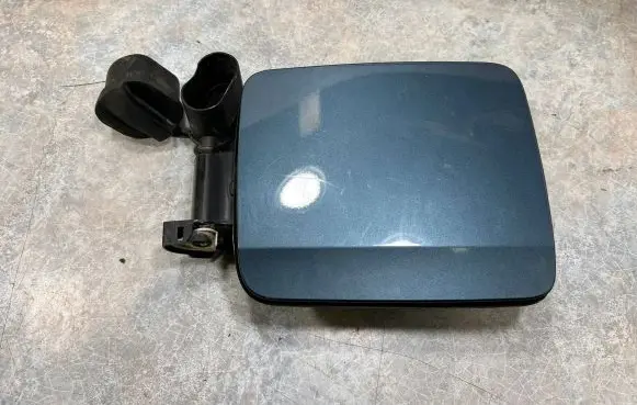 BMW i3 Fuel tank cap 7335767 67010301 19581010