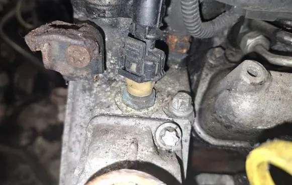 Opel Astra G Coolant temperature sensor 
