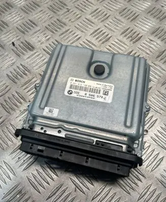 BMW X5 E70 Engine control unit/module 8506570