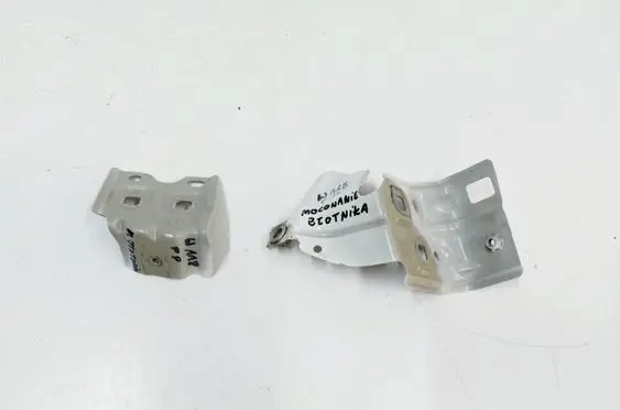 Mercedes-Benz CLA C118 X118 Fender mounting bracket A1188804400