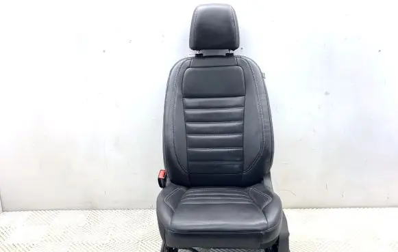 Ford Escape III Front driver seat 