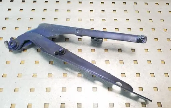 Volvo XC70 Engine bonnet/hood hinges