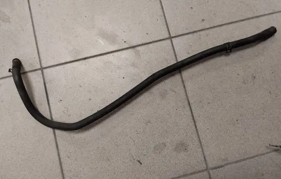Mercedes-Benz Sprinter W906 Engine coolant pipe/hose 483909103