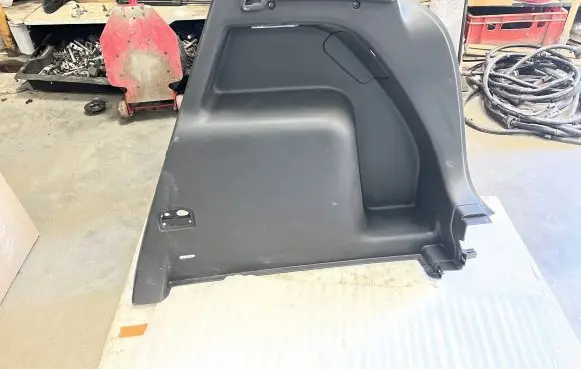 Volkswagen Golf Plus Trunk/boot side trim panel 5M0867428