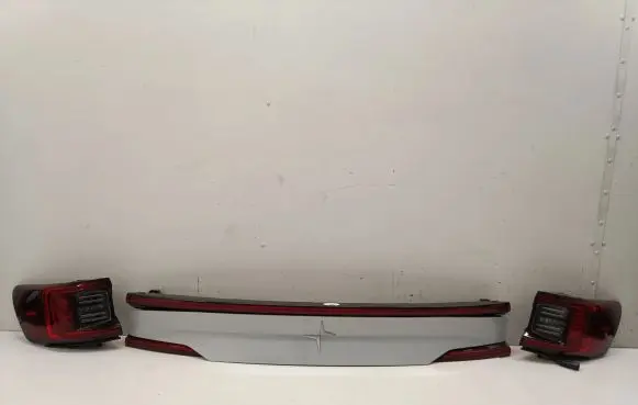 Polestar 2 Rear/tail lights set 31108940 31108941 32228372