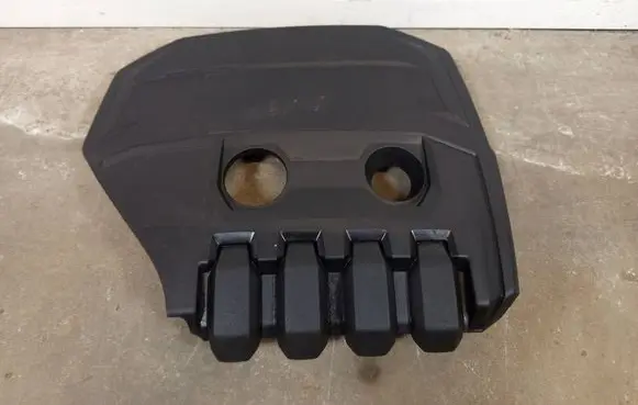 Volkswagen Golf VII Engine cover (trim) 05E103925P 05E103925R