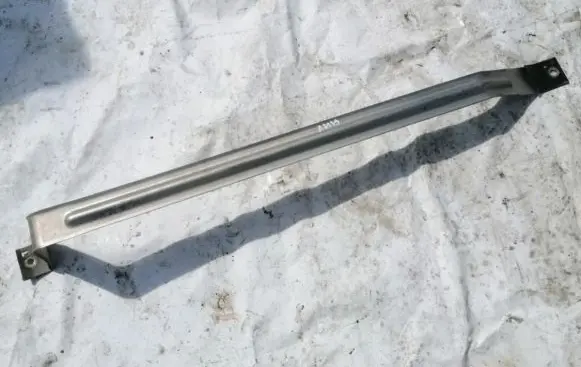 Chrysler Pacifica Fuel tank mounting bracket 