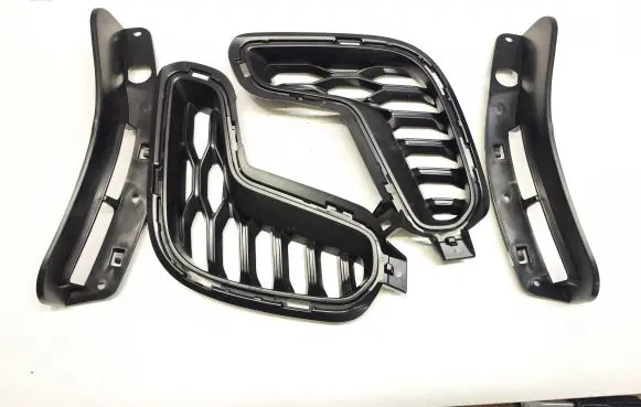 Dodge Durango Front fog light trim/grill