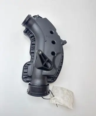 Jeep Grand Cherokee (WK) Intake resonator A6421401487 6421401487 4010203B