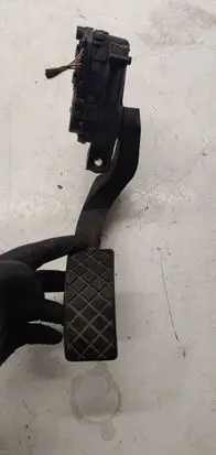 Volkswagen PASSAT B5.5 Accelerator throttle pedal 8D1721523J