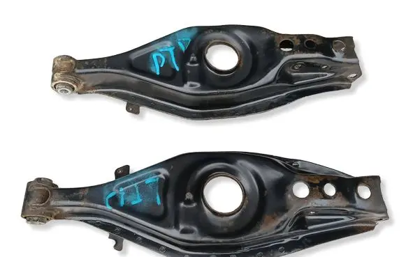 Chrysler Crossfire Rear suspension control arm 5099737AA
