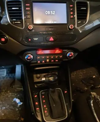 KIA Carens III Climate control unit 97250A4300CA MACAK0046