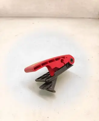 Mercedes-Benz CLS C219 Engine bonnet (hood) release handle