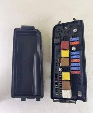 Opel Signum Fuse module 460023260 13187190 519106009