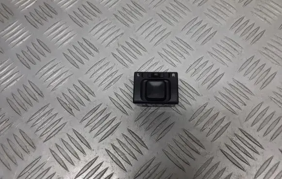 Suzuki Baleno EG Wing mirror switch