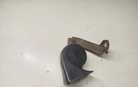 Subaru B9 Tribeca Horn signal E9014015