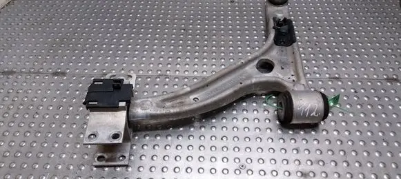 Mercedes-Benz GLA W156 Front control arm A2463330701