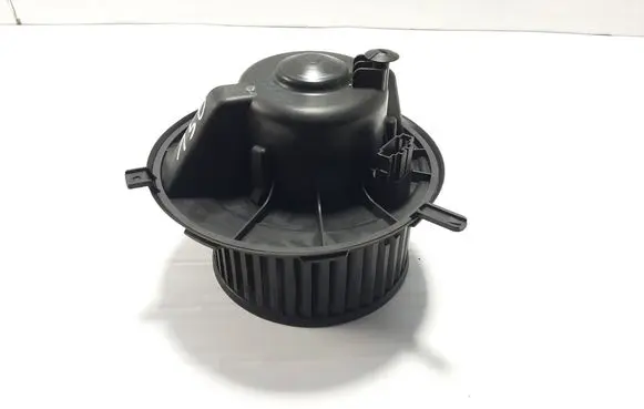 Volkswagen Jetta III Heater fan/blower 1K1819015